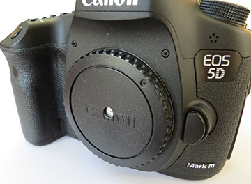Pinhole mounted on a Canon camera